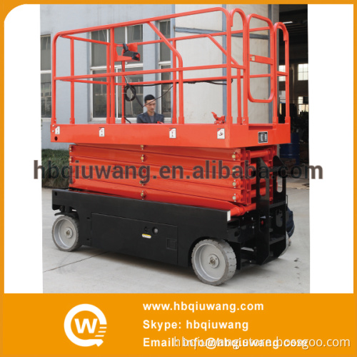 Self-propelled Scissor Lift